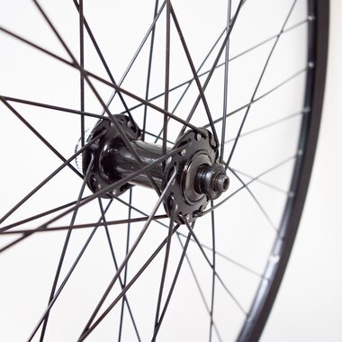 Front wheel 28/29'' // 36H, for disc brakes, CenterLock